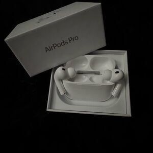 Apple AirPods Pro with White Charging Case
